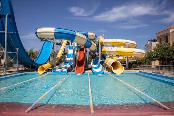 Top 10 des Meilleurs Campings avec Parc Aquatique dans le Sud de la France pour des Vacances Inoubliables