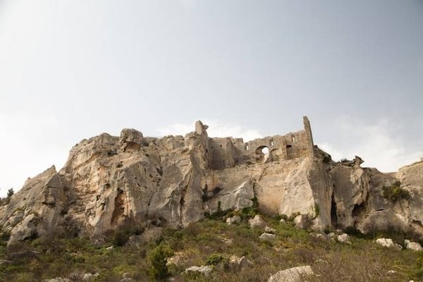 Les 7 Secrets pour un Achat Immobilier Réussi dans les Alpilles